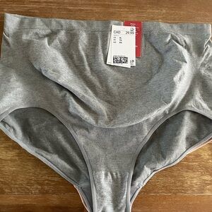 Pregnancy underwear NWT
